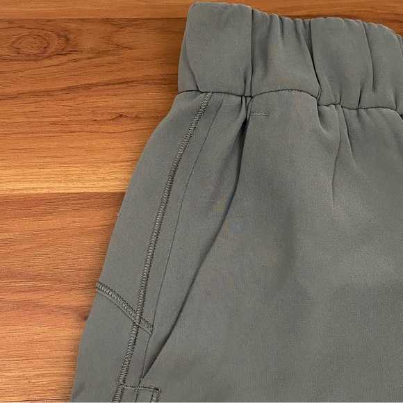 LULULEMON Athletica Gray Sage On The Fly Skirt Size 4 - Picture 6 of 16